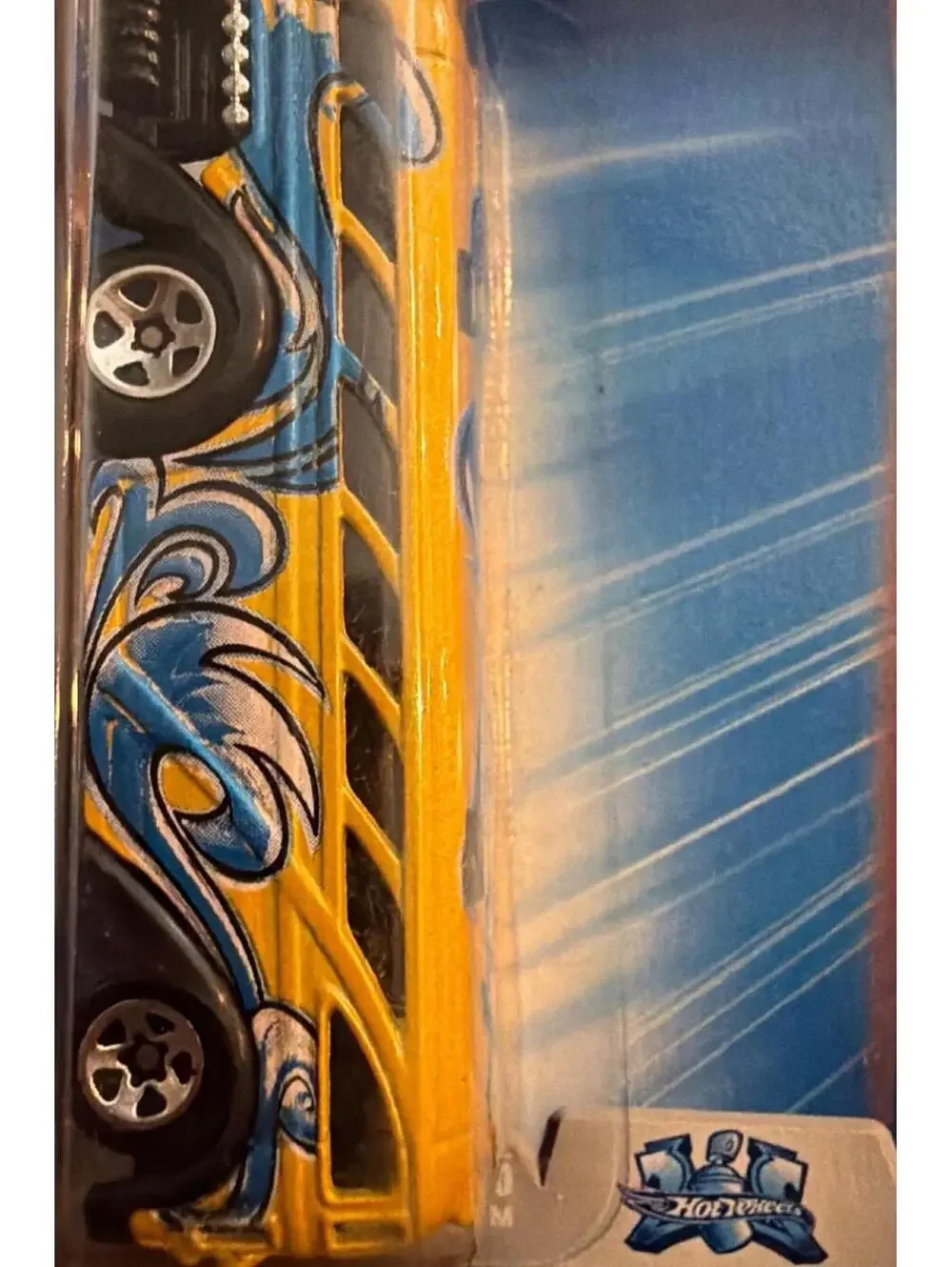 Hot Wheels diecast bus